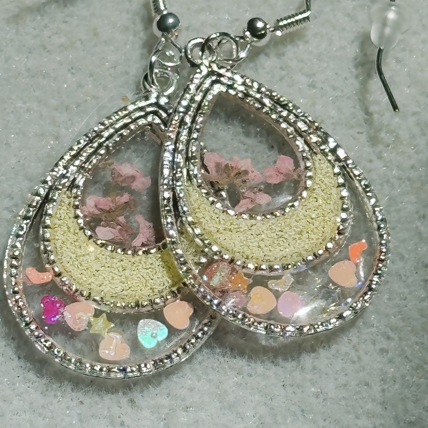 Elegant Dangle Earrings in Pink & Creamy Yellow