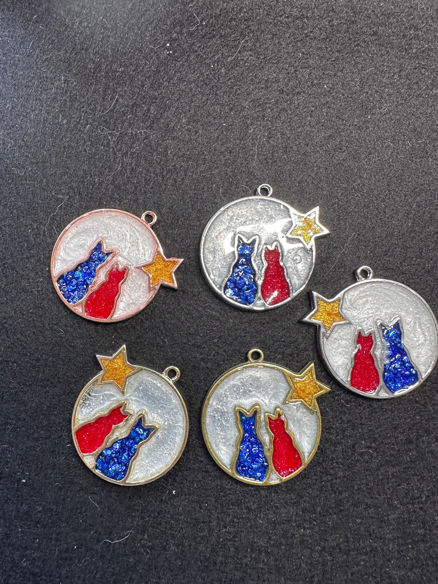 Patriotic Cat Pendant, Celebrate Your Love for Cats & Country with these cute cats