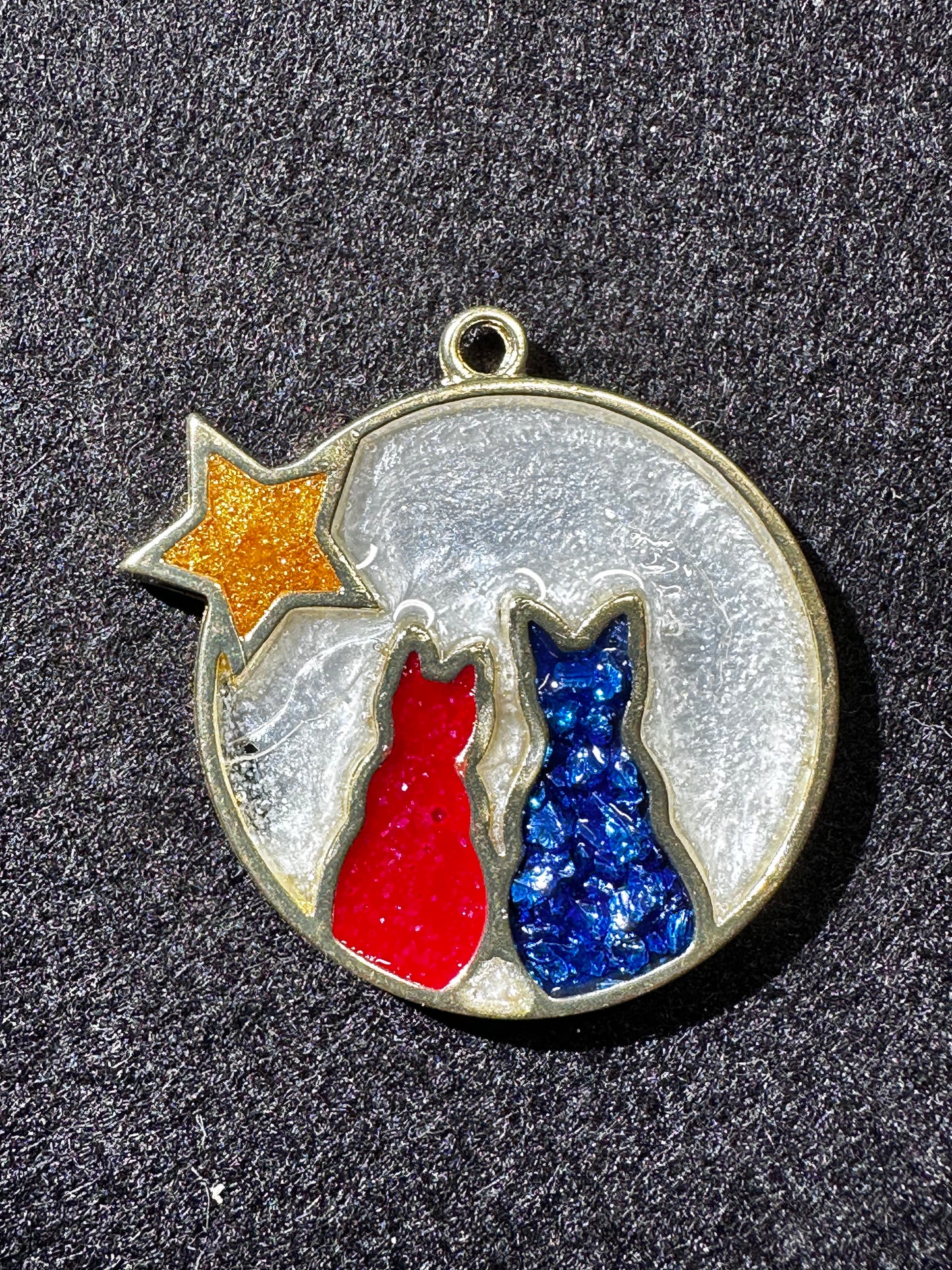 Patriotic Cat Pendant, Celebrate Your Love for Cats & Country with these cute cats