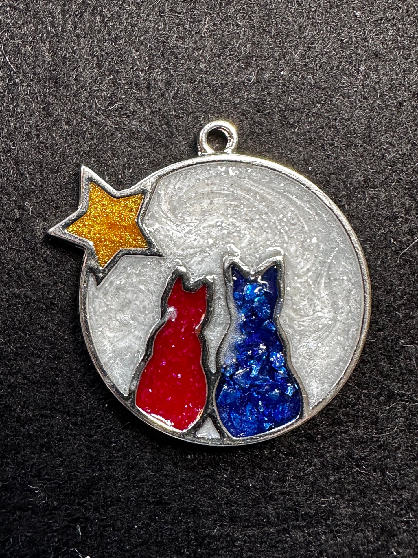 Patriotic Cat Pendant, Celebrate Your Love for Cats & Country with these cute cats