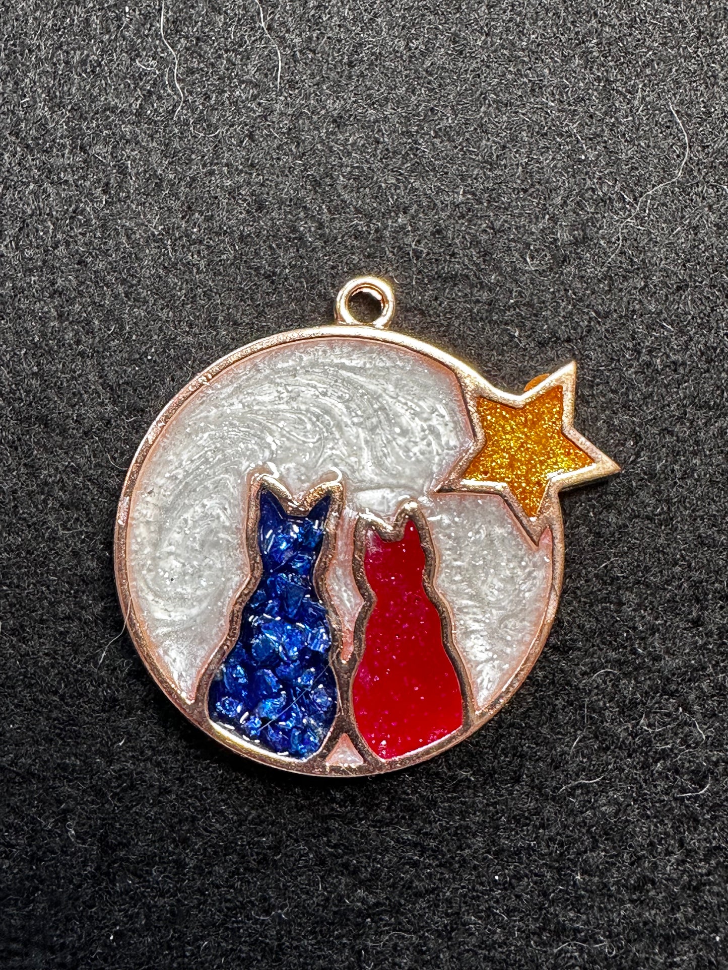 Patriotic Cat Pendant, Celebrate Your Love for Cats & Country with these cute cats