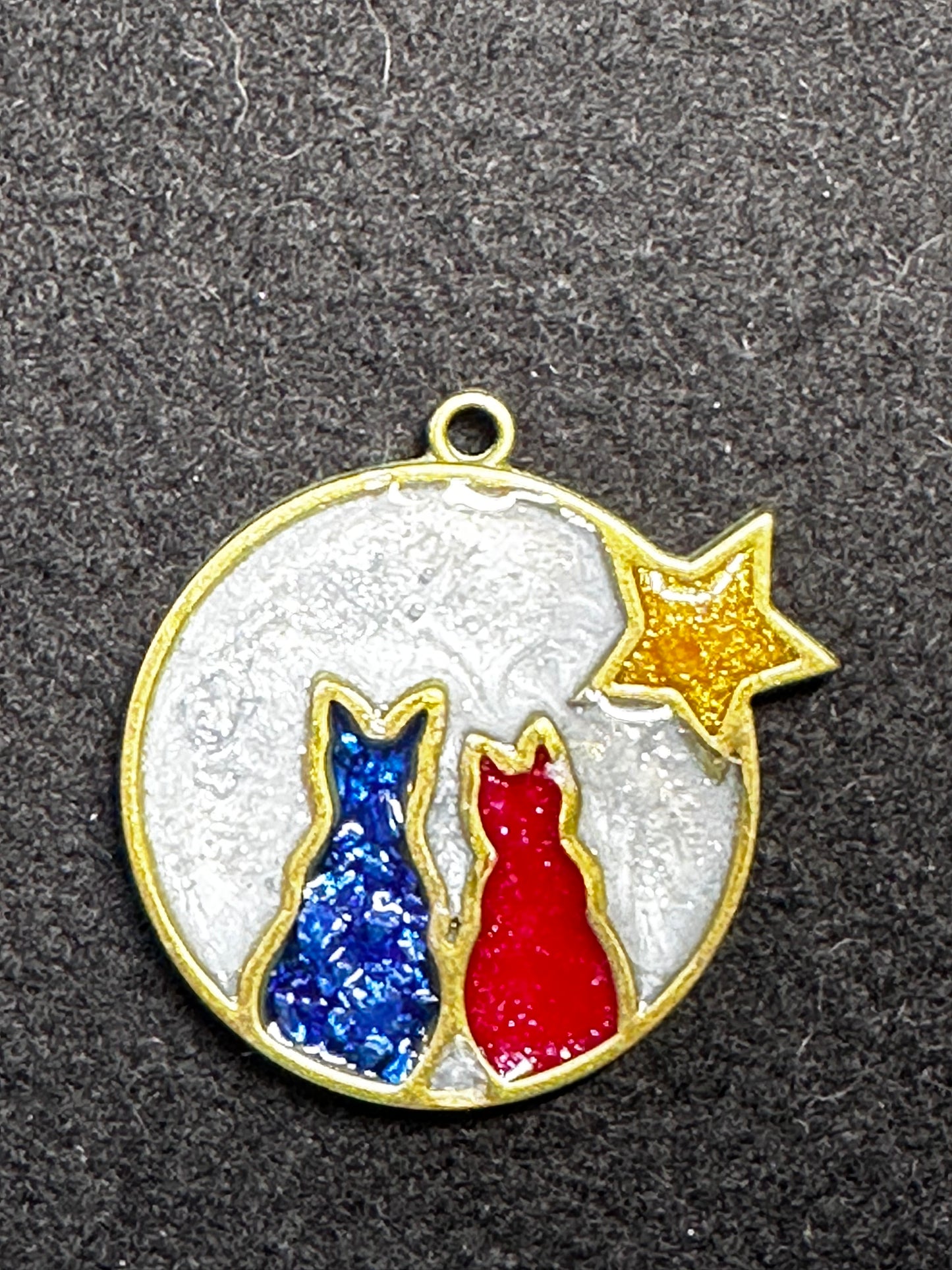 Patriotic Cat Pendant, Celebrate Your Love for Cats & Country with these cute cats