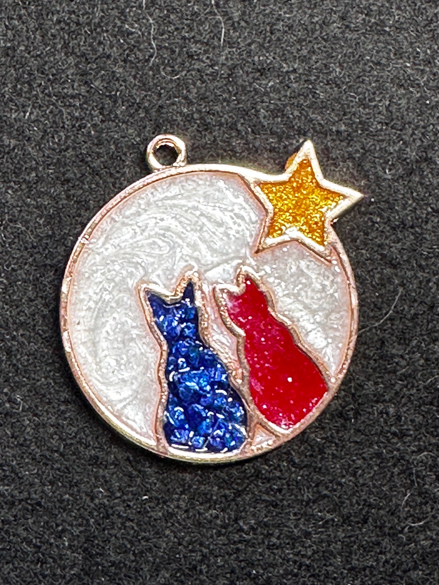 Patriotic Cat Pendant, Celebrate Your Love for Cats & Country with these cute cats